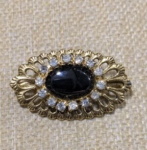 Vintage Gold Tone Faux Hematite Rhinestone Brooch Pin Victorian Revival Filigree